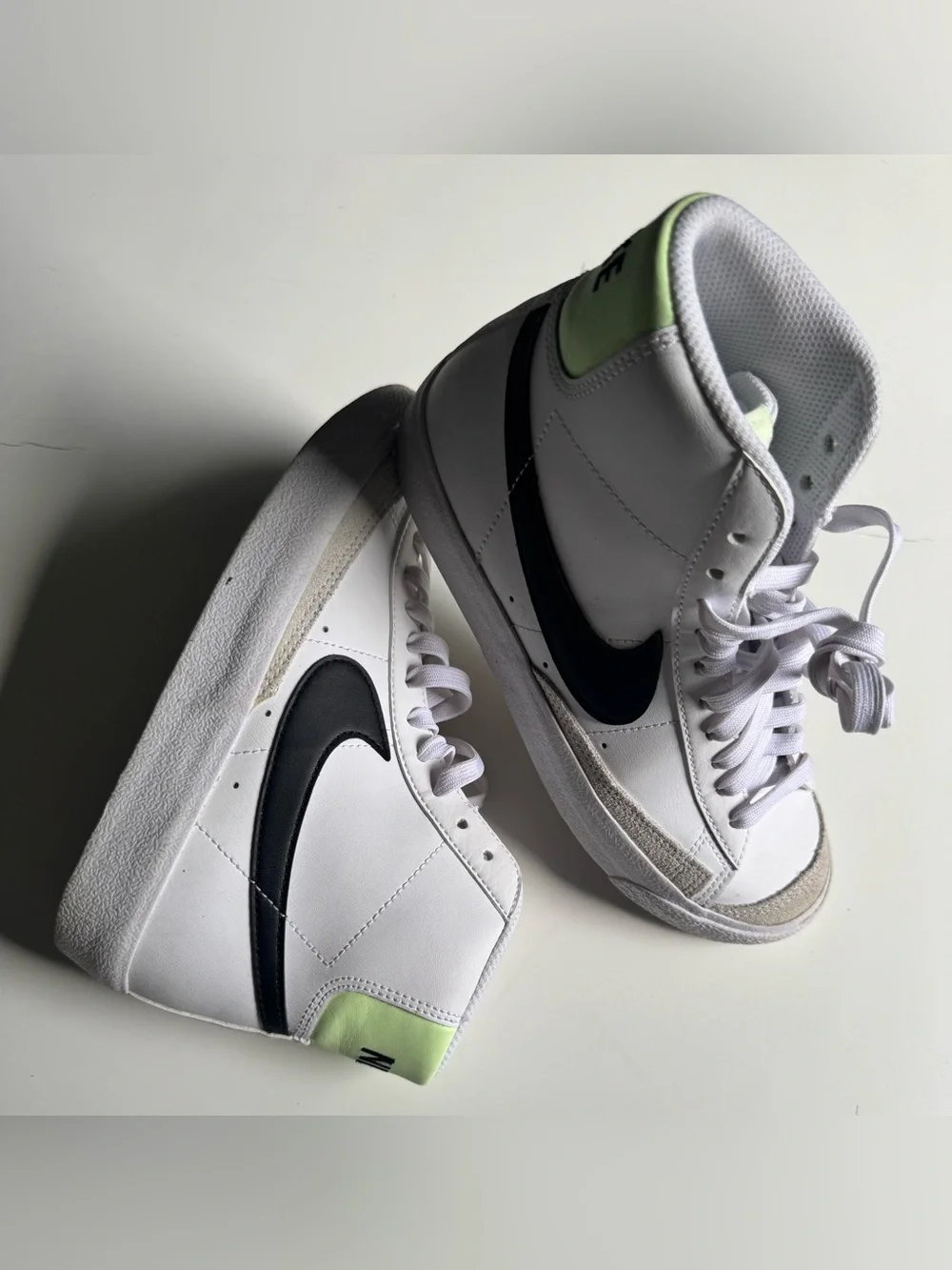 Nike Blazer Mid '77 Vintage White Black Neon Green